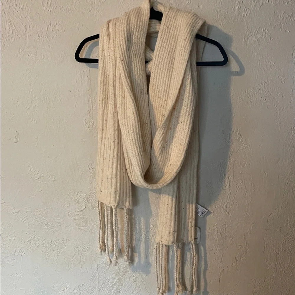 Free People  Elegant Cream Knit Scarf